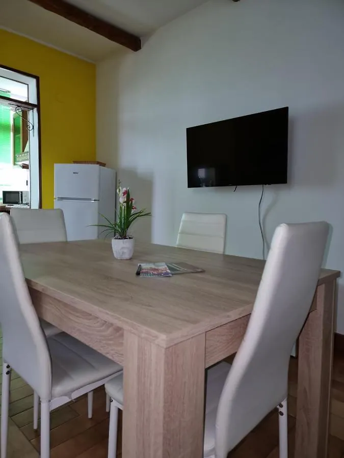 Palermo Tusa Apartment