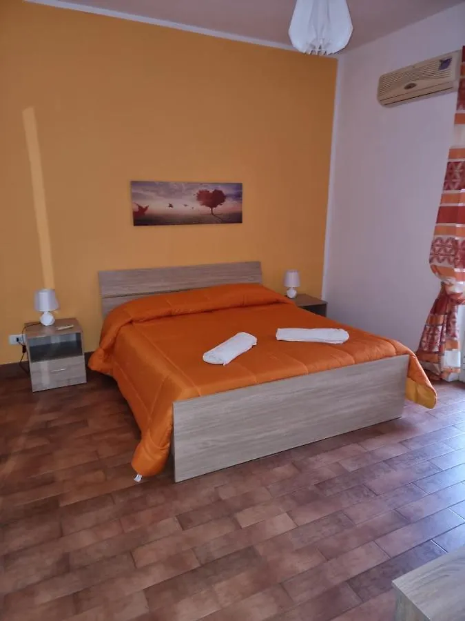 Palermo Tusa Apartment 0*,