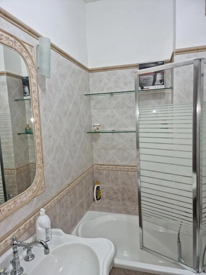 Palermo Tusa Apartment 0*,